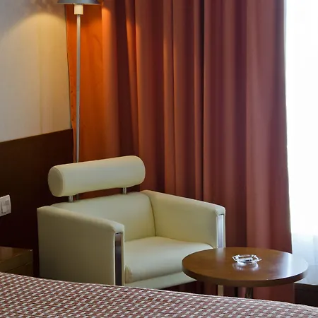 Hotel Vip Executive Arts