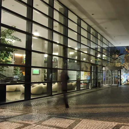 Vip Executive Arts Hotel 4*