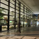 Vip Executive Arts מלון 4*
