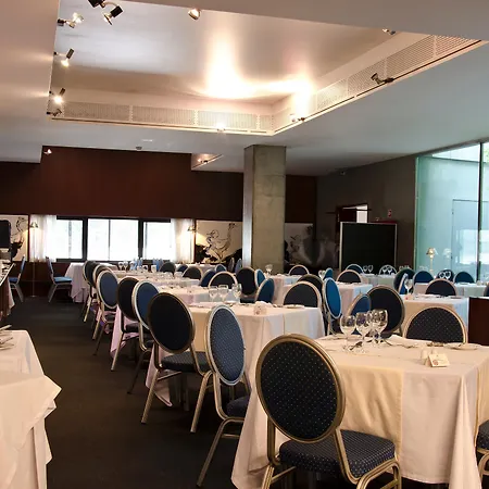 Vip Executive Arts Hotel